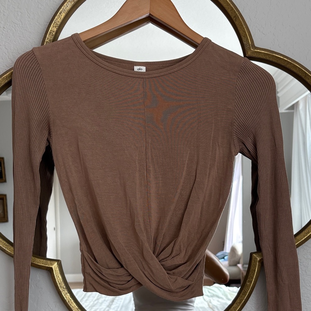 ALO Long Sleeve Top in toasted almond